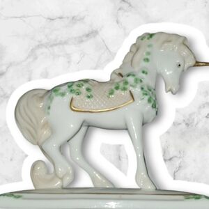 The Franklin Mint unicorn statue single piece was from a collection